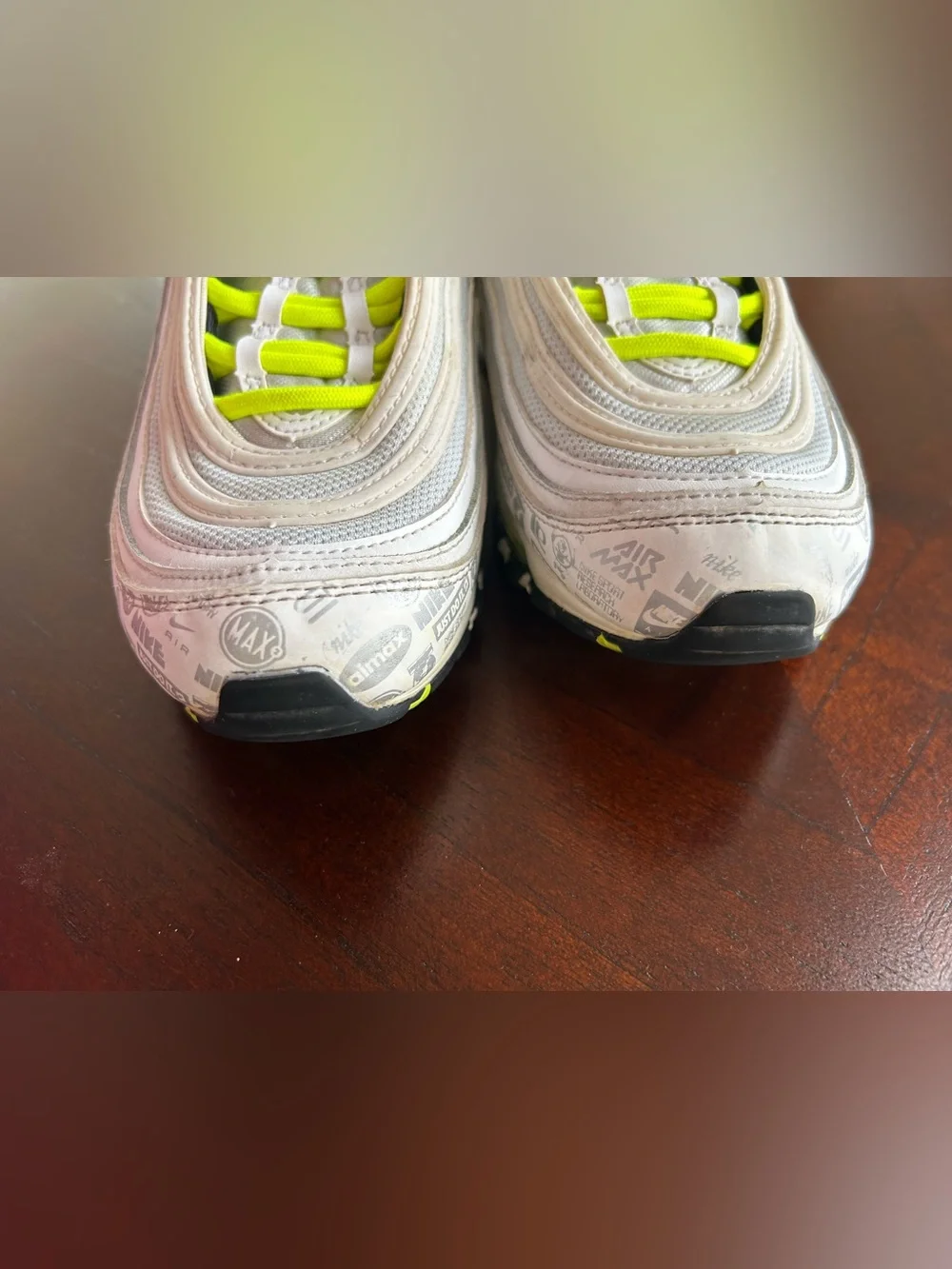 Nike Air Max 97 White with Neon Yellow Accents size 7Y - Picture 4 of 8